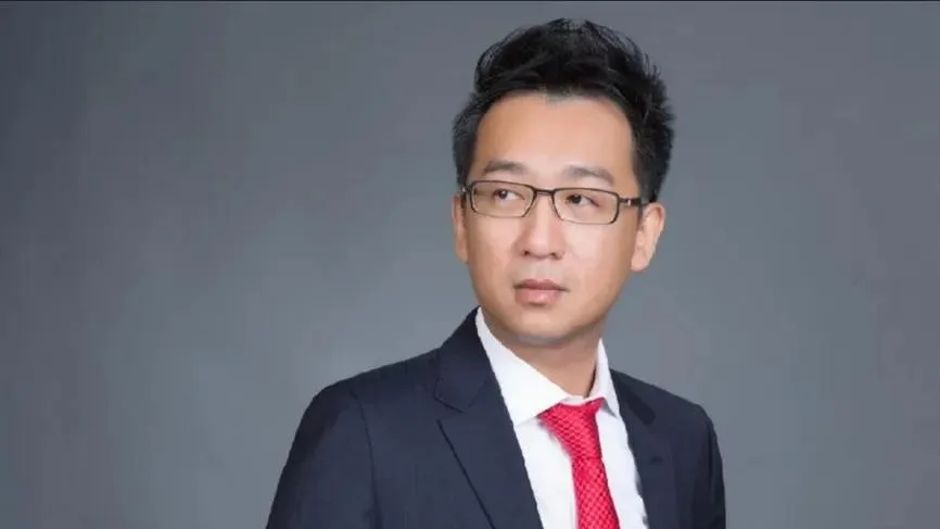 洪灝：现在类似2000年互联网泡沫，半导体行情还有三个月
